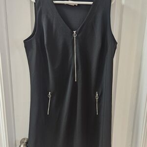 Elegant Black Sleeveless Dress - In Every Story